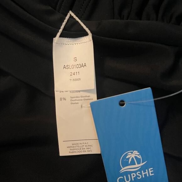 Cupshe Women’s Swimsuit S Black One Piece Halter V-Neck Ruched Tummy Control - Picture 6 of 9